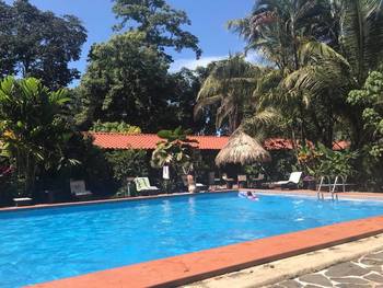 Atlantida Lodge