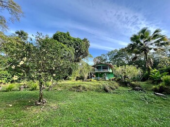 Troys Place