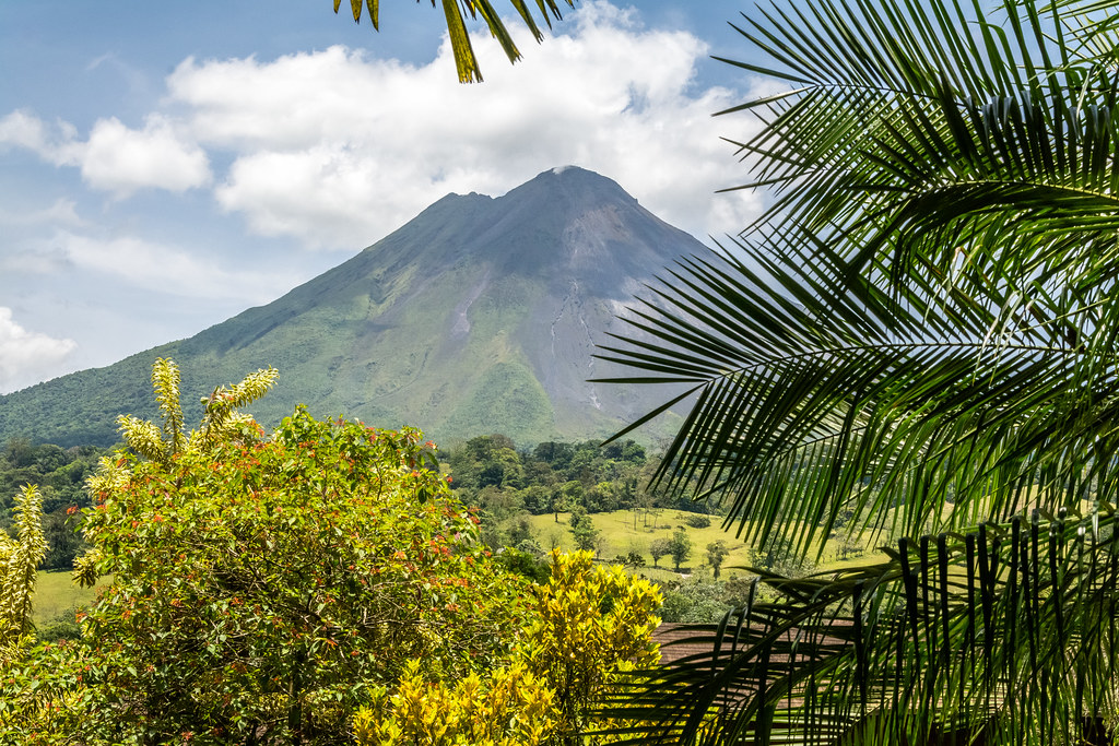 arenal volcano