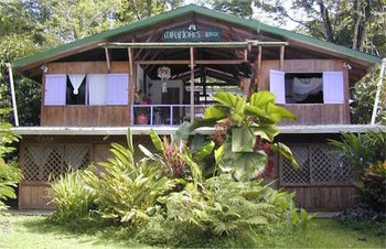 Miraflores Eco Lodge