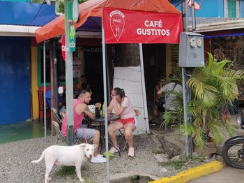 Café Gustitos