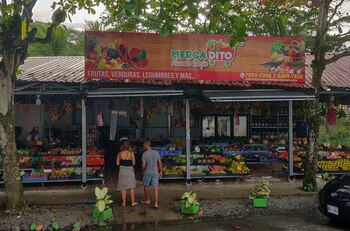 Mercadito Puerto Viejo